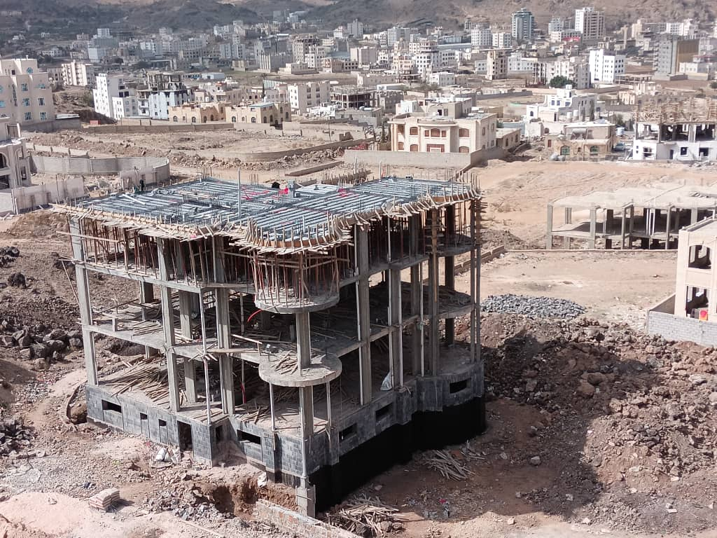 الرسوخ للمقاولات تنفذ مشاريع مبانٍ سكنية وفق معايير هندسية معتمدة في صنعاء